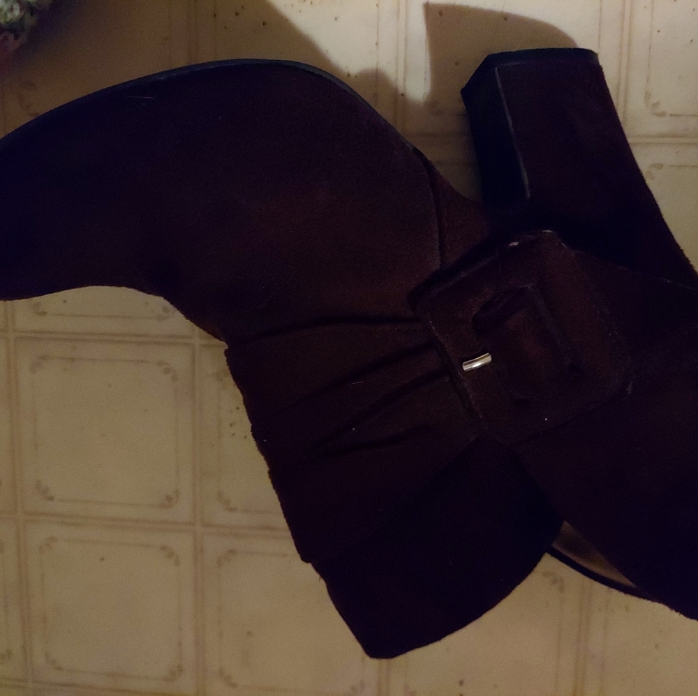 Faux suede bootie